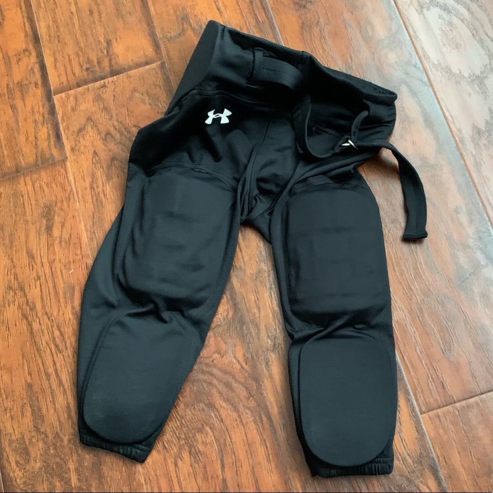 Boys Under Armour Padded Football Pants sz Large